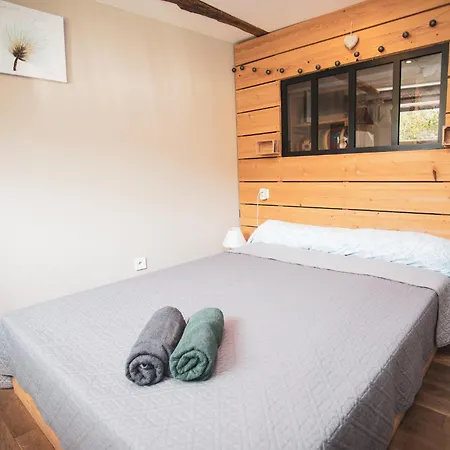 La Ferme De Mademoiselle Jeanne * Arrest